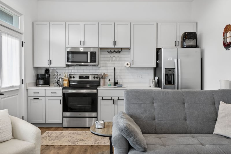 1272 3rd Ave #207, Nashville, TN 37210