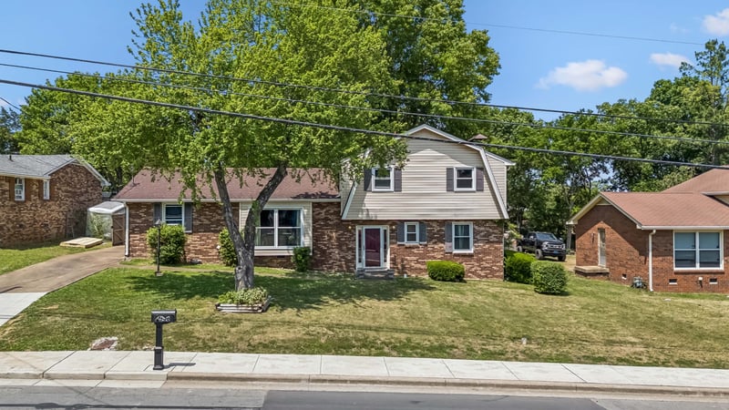 2946 Anderson Rd, Nashville, TN 37217