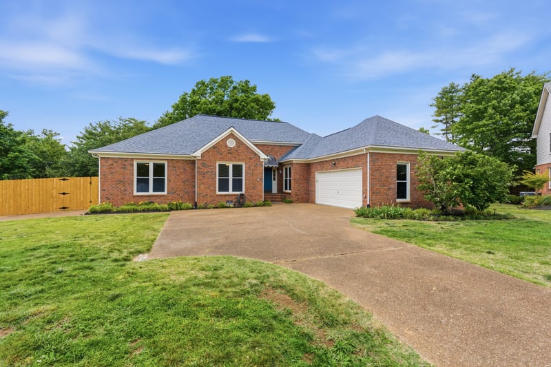 5133 Brittany Dr, Old Hickory, TN 37138