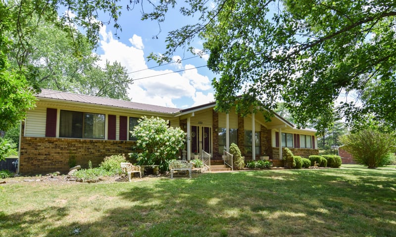 1121 Woodvale Dr, Gallatin, TN 37066