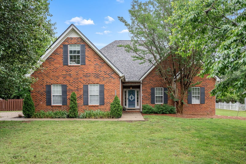 3342 Meadowhill Dr, Murfreesboro, TN 37130