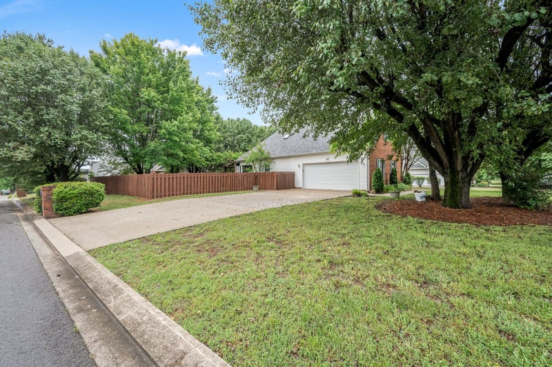 3342 Meadowhill Dr, Murfreesboro, TN 37130