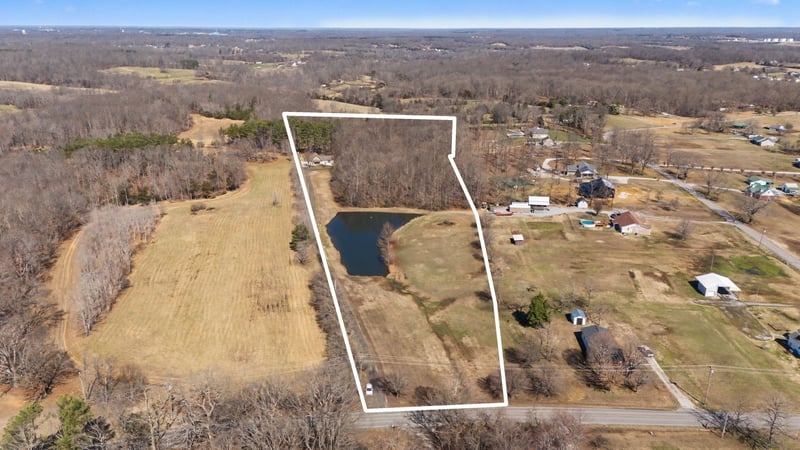 1231 Abiff Rd, Bon Aqua, TN 37025