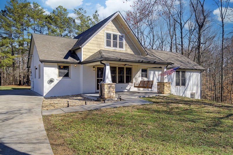 1231 Abiff Rd, Bon Aqua, TN 37025