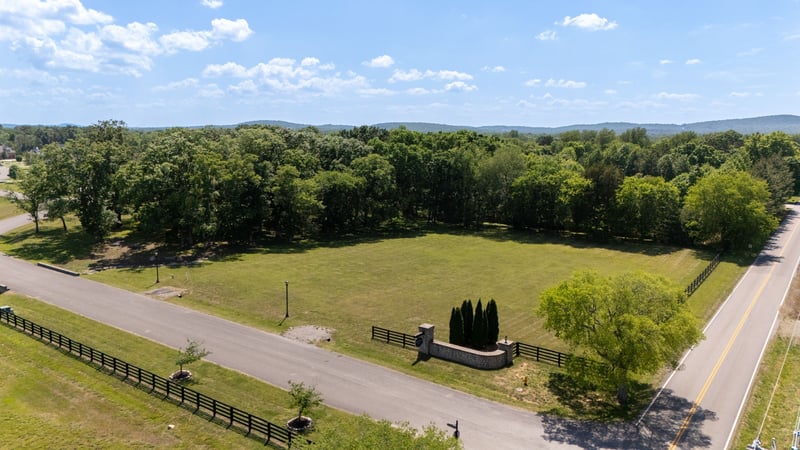 3004 Berry Patch Trl, Rockvale, TN 37153