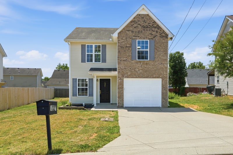 1327 Tonya Dr, La Vergne, TN 37086