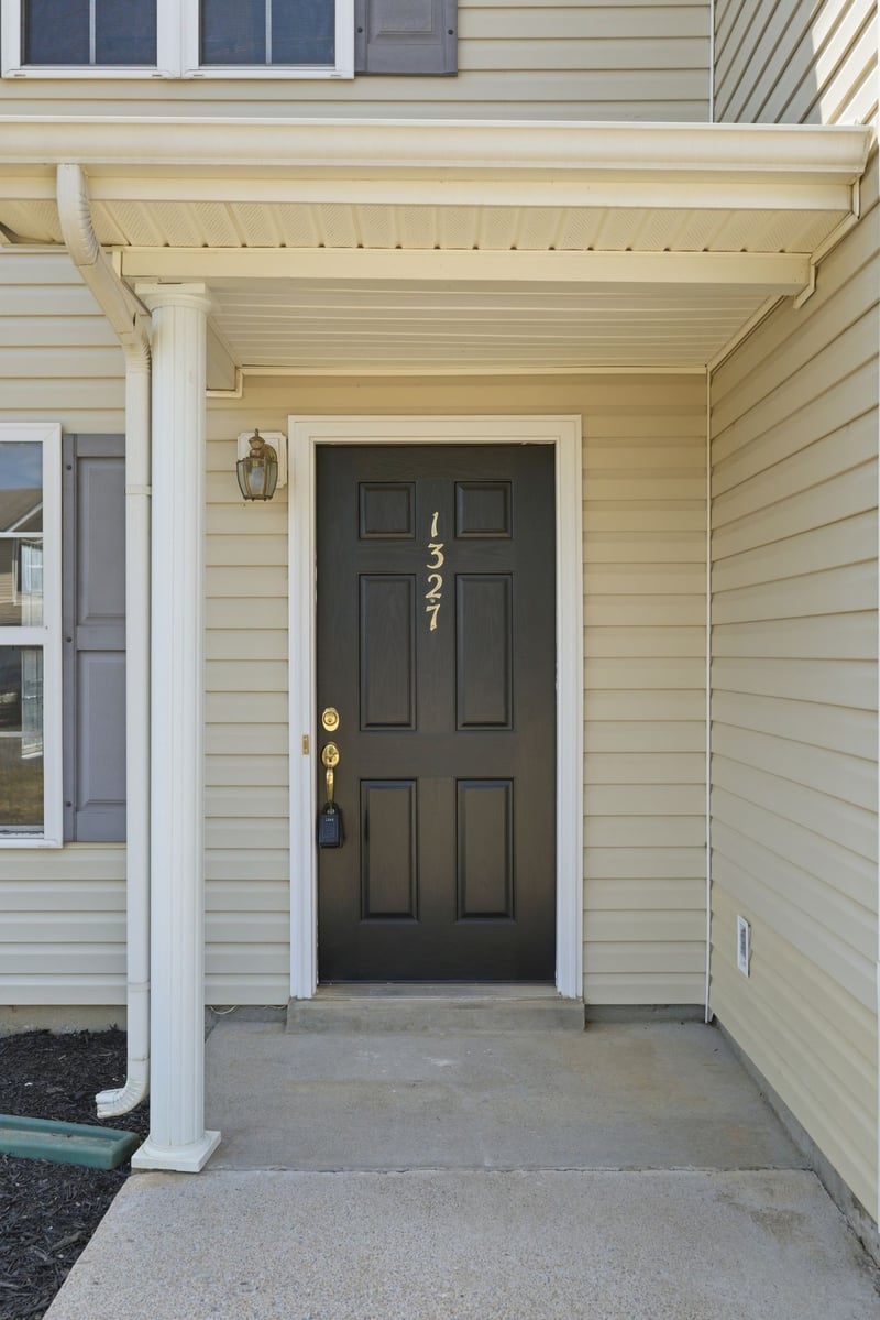 1327 Tonya Dr, La Vergne, TN 37086