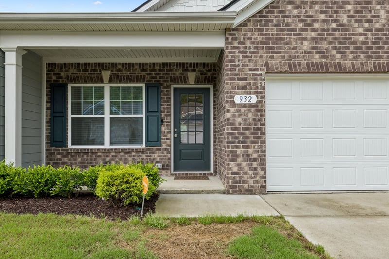 932 Millstream Dr, Nashville, TN 37218