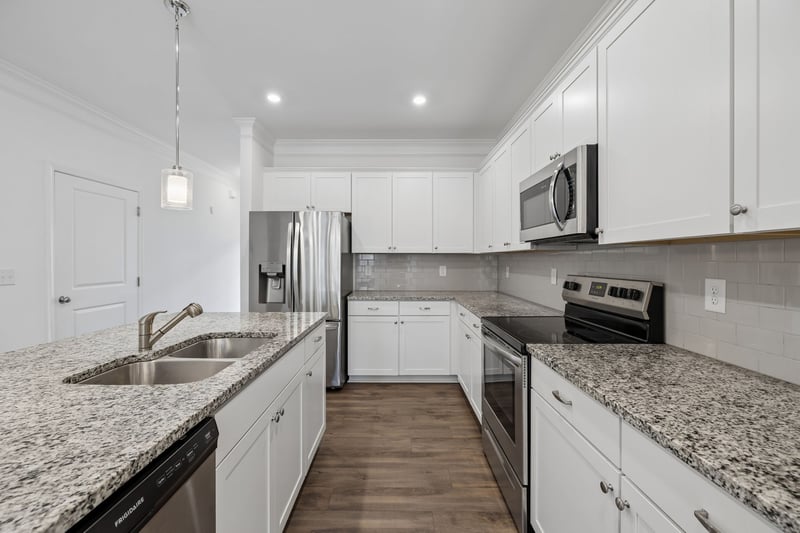 932 Millstream Dr, Nashville, TN 37218