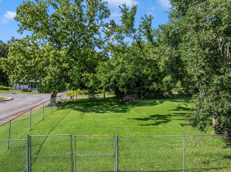 N Main St, Kingston Springs, TN 37082