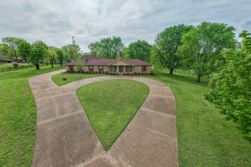 117 Brights Ln, Gallatin, TN 37066