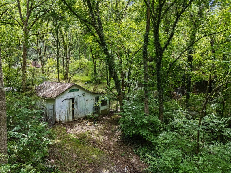 8797 Highway 100 , Nashville, TN 37221
