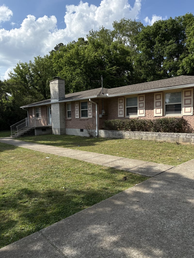 2878 Elm Hill Pike, Nashville, TN 37214