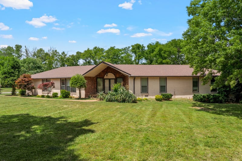 112 Pineywood Acres Dr, Madison, TN 37115