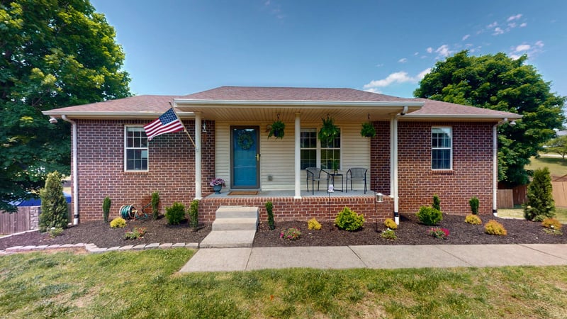 1079 Heatherwood Rd, Pleasant View, TN 37146
