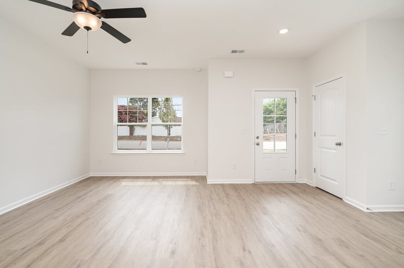 107 Hook And Ladder Ln, La Vergne, TN 37086