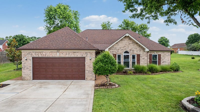 1015 Rutherford Way, Hendersonville, TN 37075