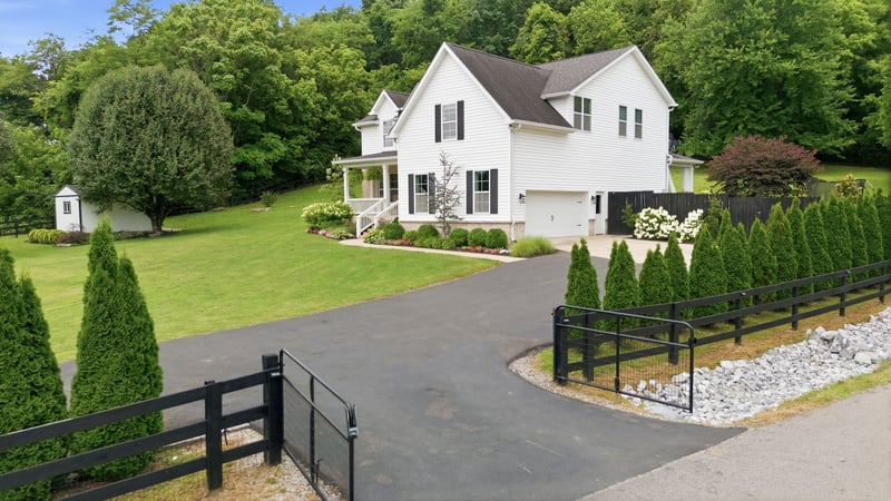 1779 Cayce Springs Rd, Thompsons Station, TN 37179