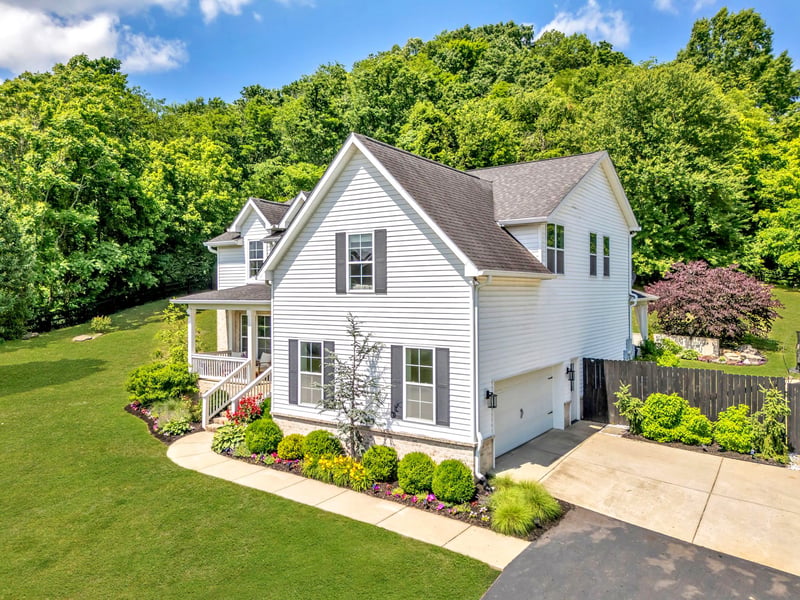1779 Cayce Springs Rd, Thompsons Station, TN 37179