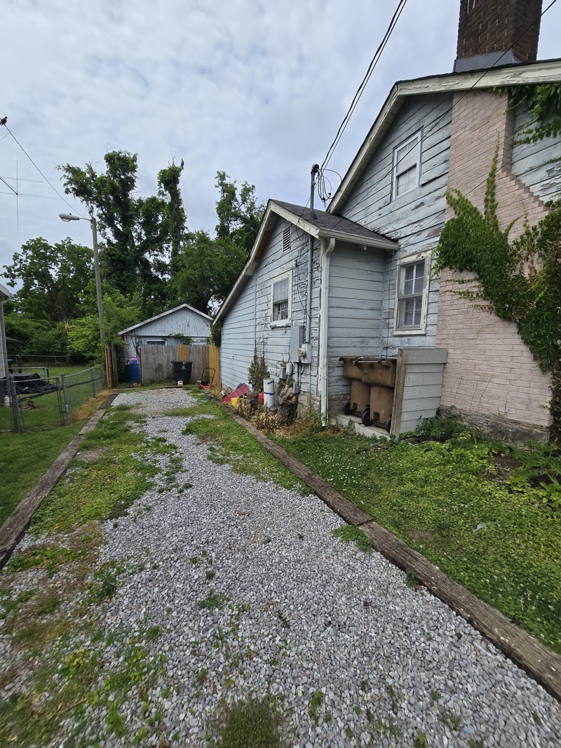 906 Carolyn Ave, Nashville, TN 37216