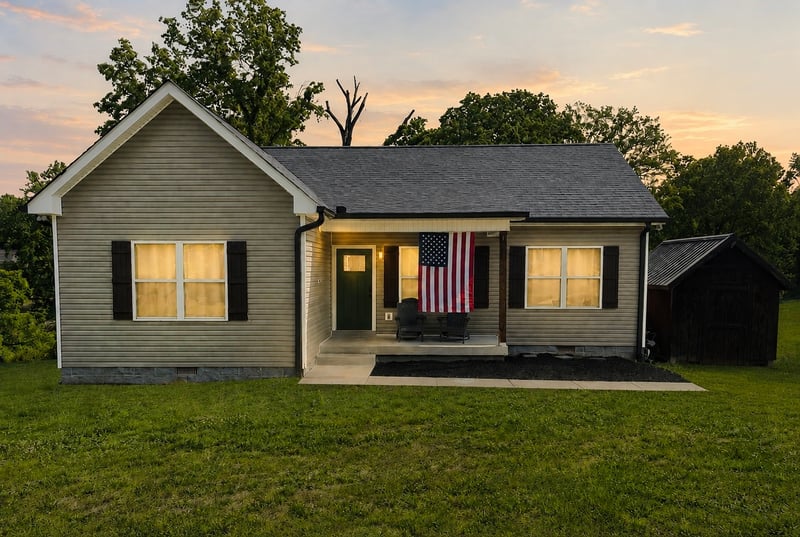 3934 Highway 47 , Charlotte, TN 37036