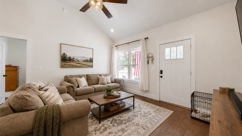 3934 Highway 47 , Charlotte, TN 37036