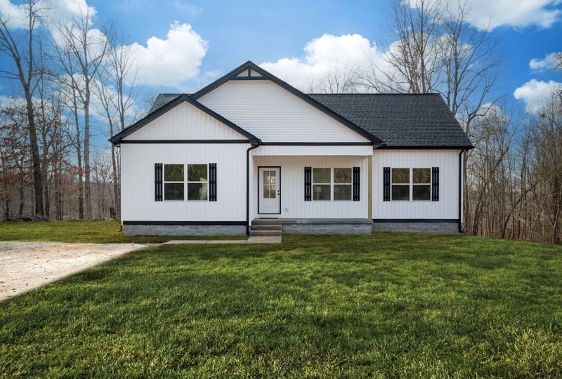 3033 Bowker Rd, Charlotte, TN 37036
