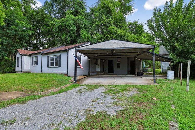 810 Velma Ln, Murfreesboro, TN 37129