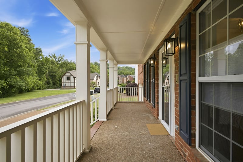 8012 Poplarwood Rd, Nashville, TN 37221