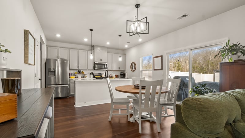 1054 Holland Ridge Way, Lebanon, TN 37090