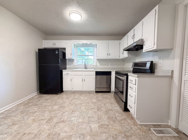 1531 Stone Hill Rd, Mount Juliet, TN 37122