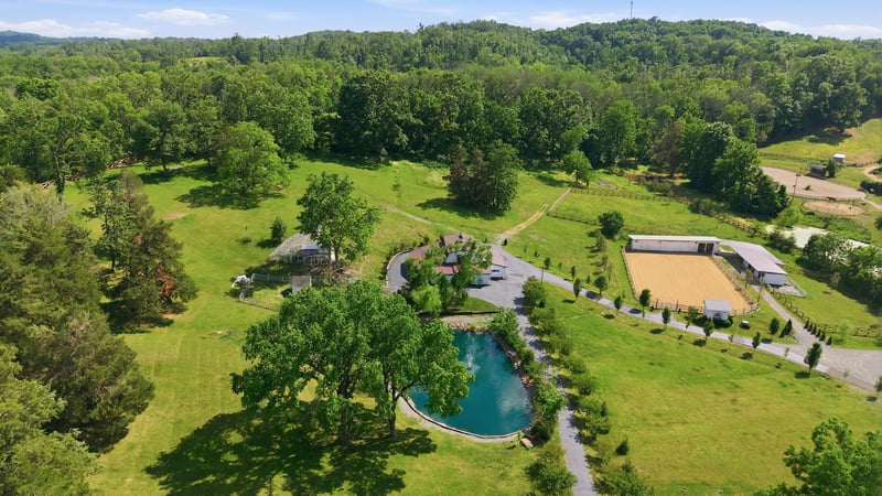 2455 Long Hollow Pike, Hendersonville, TN 37075