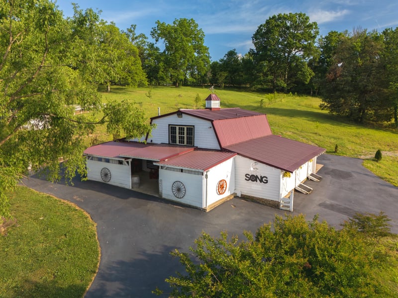 2455 Long Hollow Pike, Hendersonville, TN 37075