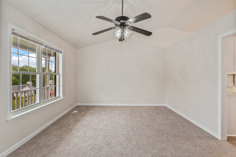 4041 Moss Rd, Antioch, TN 37013