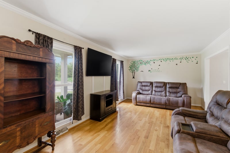 3744 Anderson Rd, Nashville, TN 37217