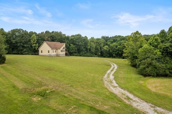 4664 New Cut Rd, Greenbrier, TN 37073
