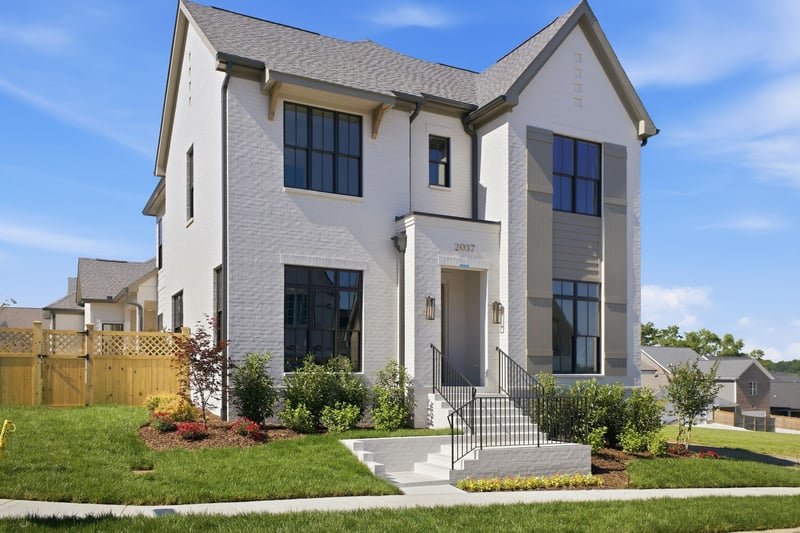2037 Hector Dr, Thompsons Station, TN 37179