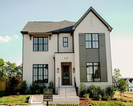 2037 Hector Dr, Thompsons Station, TN 37179