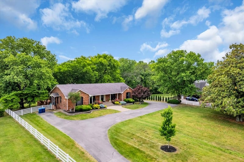311 Mayfield Dr, Smyrna, TN 37167