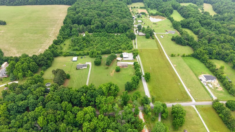 8023 Bethlehem Rd, Springfield, TN 37172