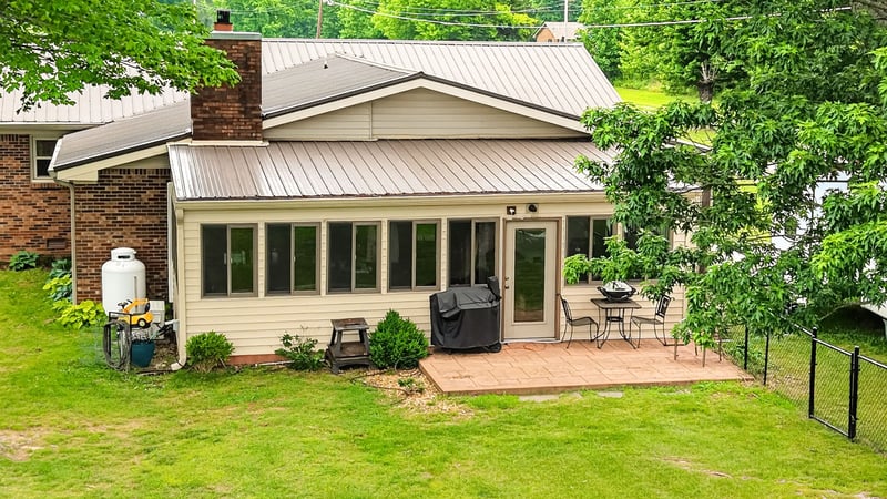 7957 Bethlehem Rd, Springfield, TN 37172