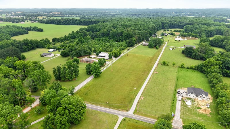 7957 Bethlehem Rd, Springfield, TN 37172