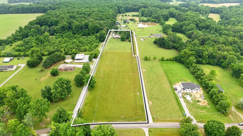 7957 Bethlehem Rd, Springfield, TN 37172