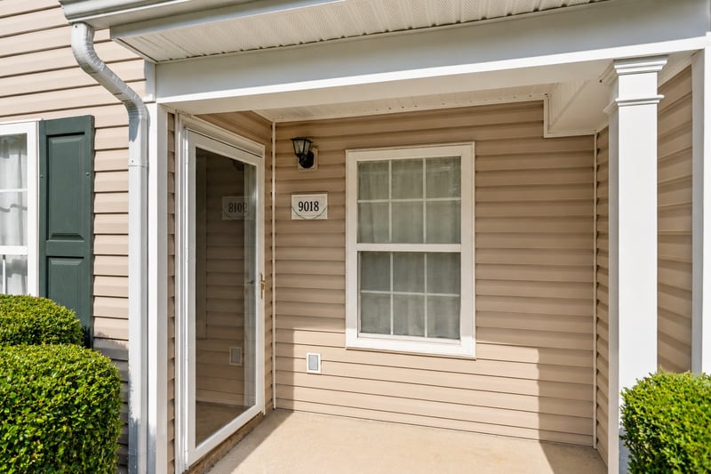 9018 Nathanael Dr, La Vergne, TN 37086