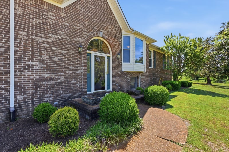 1474 Hardison Rd, Columbia, TN 38401