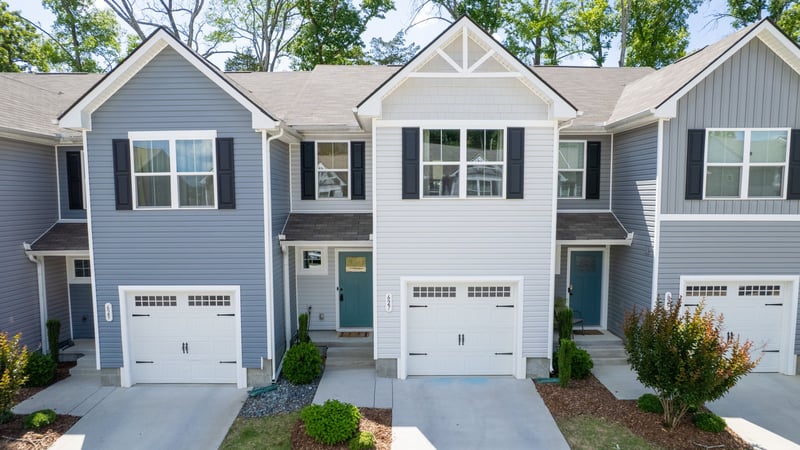 627 Woodall Ridge Dr, Lebanon, TN 37090