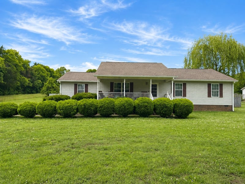 1788 Seavy Hight Rd, Columbia, TN 38401
