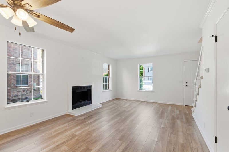 286 Donna Dr #D, Hendersonville, TN 37075