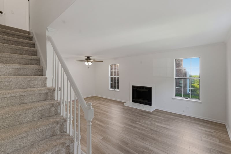286 Donna Dr #D, Hendersonville, TN 37075