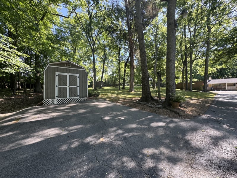 695 Overlook Dr, Mount Juliet, TN 37122